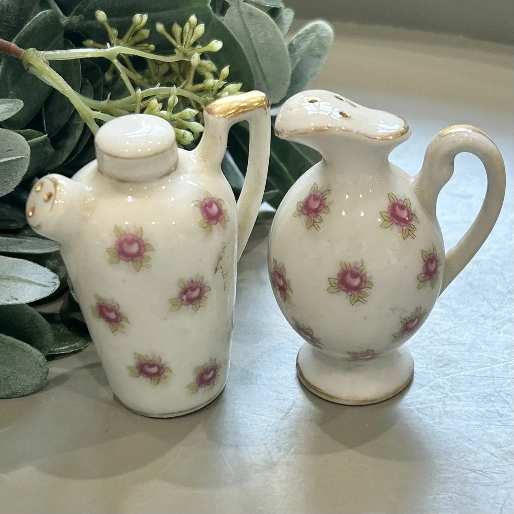 1947‎ Vintage Ceramic Watering Jug Salt & Pepper Shakers Japan Gilded Floral